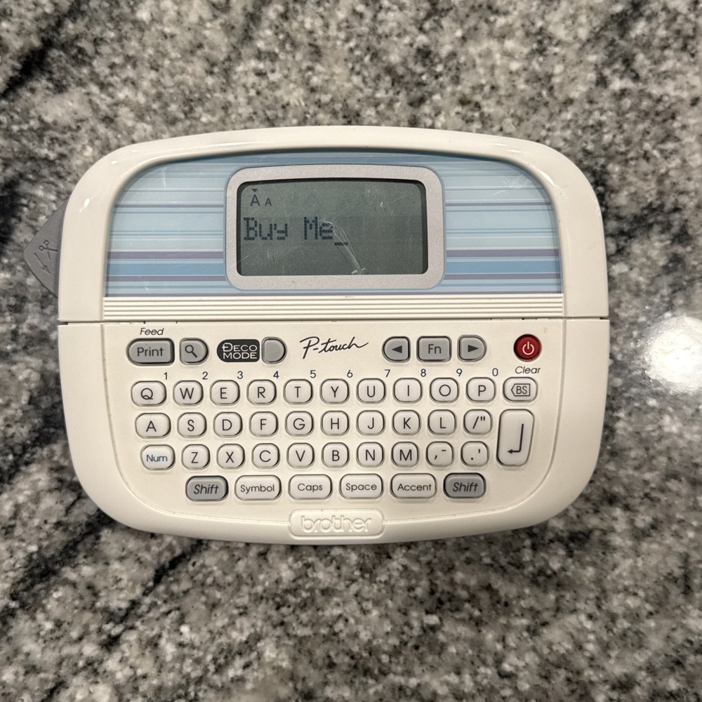 Brother P-Touch Electronic‎ Labeling System Model PT-90